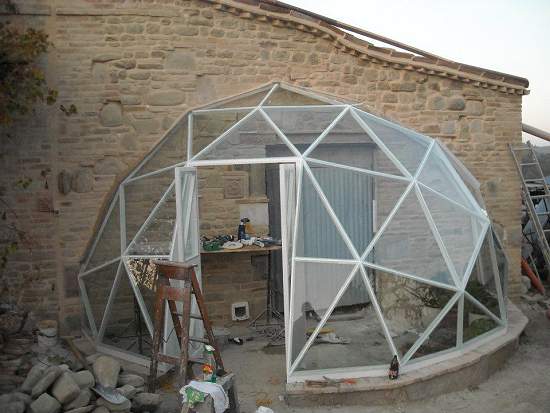  Jan's half GD27 geodesic dome covered in glass and used as a conservatory